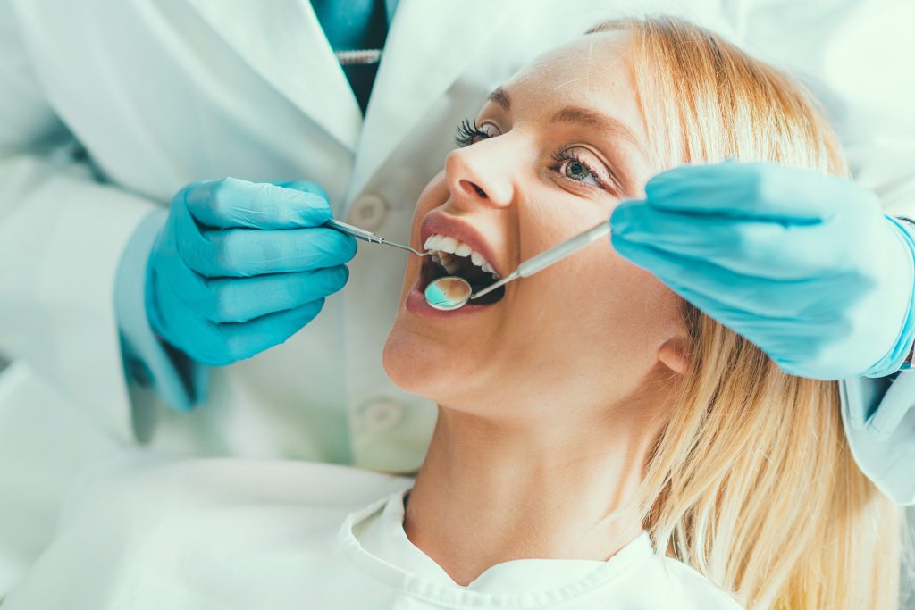 What is Root Canal Treatment? In Which Cases is It Applied?